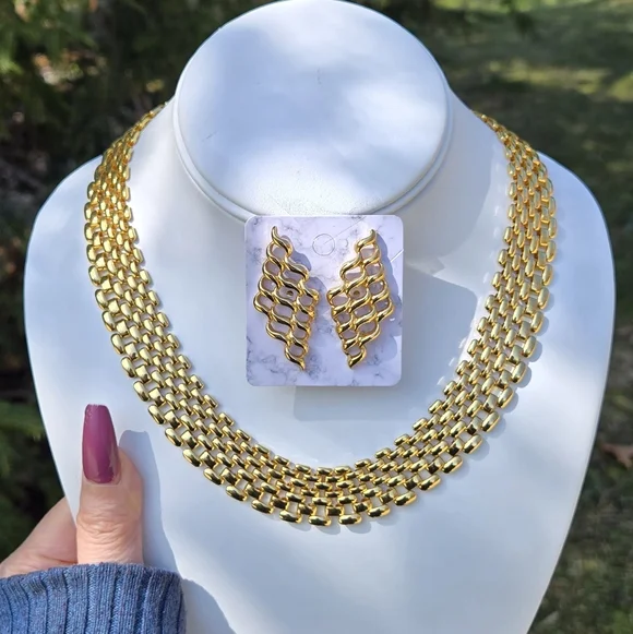 Vintage Premier Designs Panther Link Collar Necklace Gold Tone / Avon Eartings - Picture 6 of 16